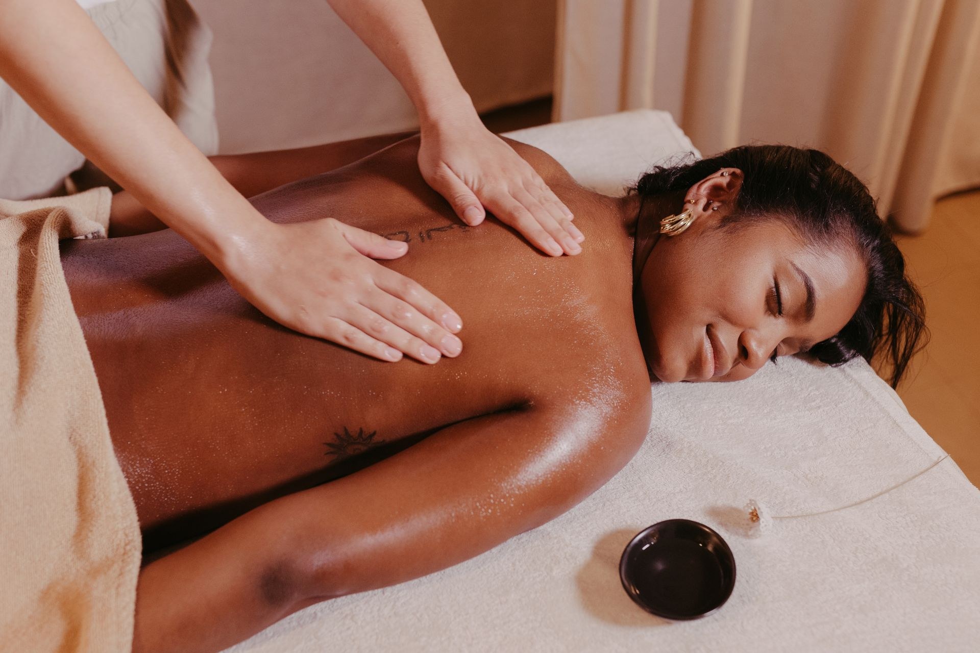 Deep Tissue Massage (90mins)